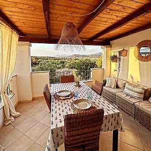 Residenza Porto Istana , Murta Maria Italia